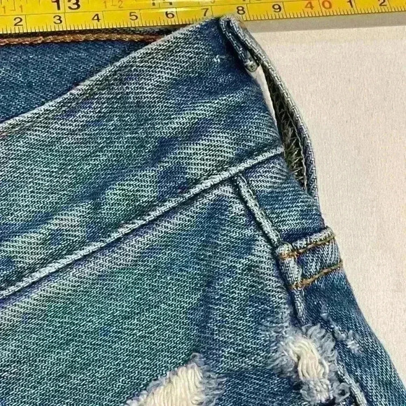 Levi 501’s customized and tapered classic button  fly distressed jean size 26 - Picture 13 of 13